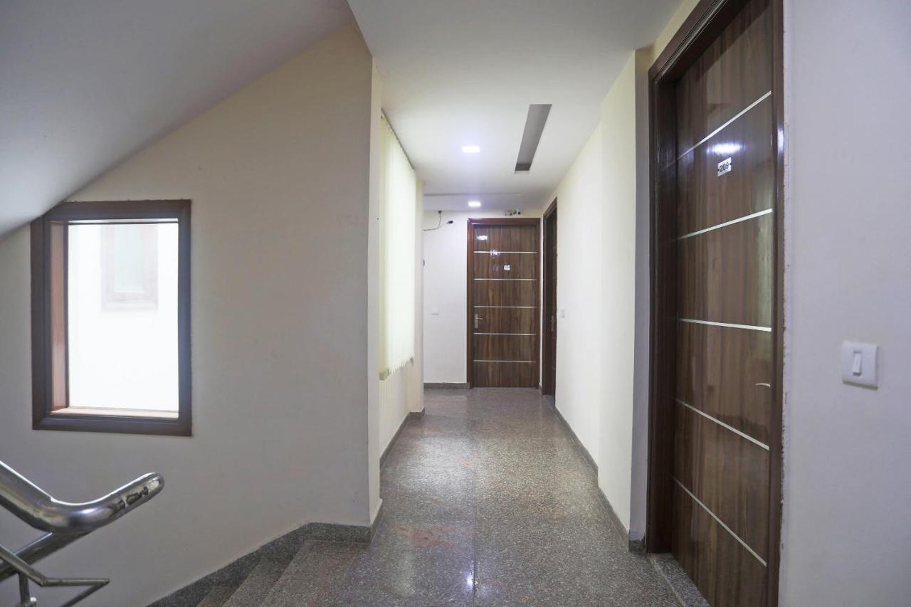 Hotel Rampal Palace Új-Delhi Kültér fotó