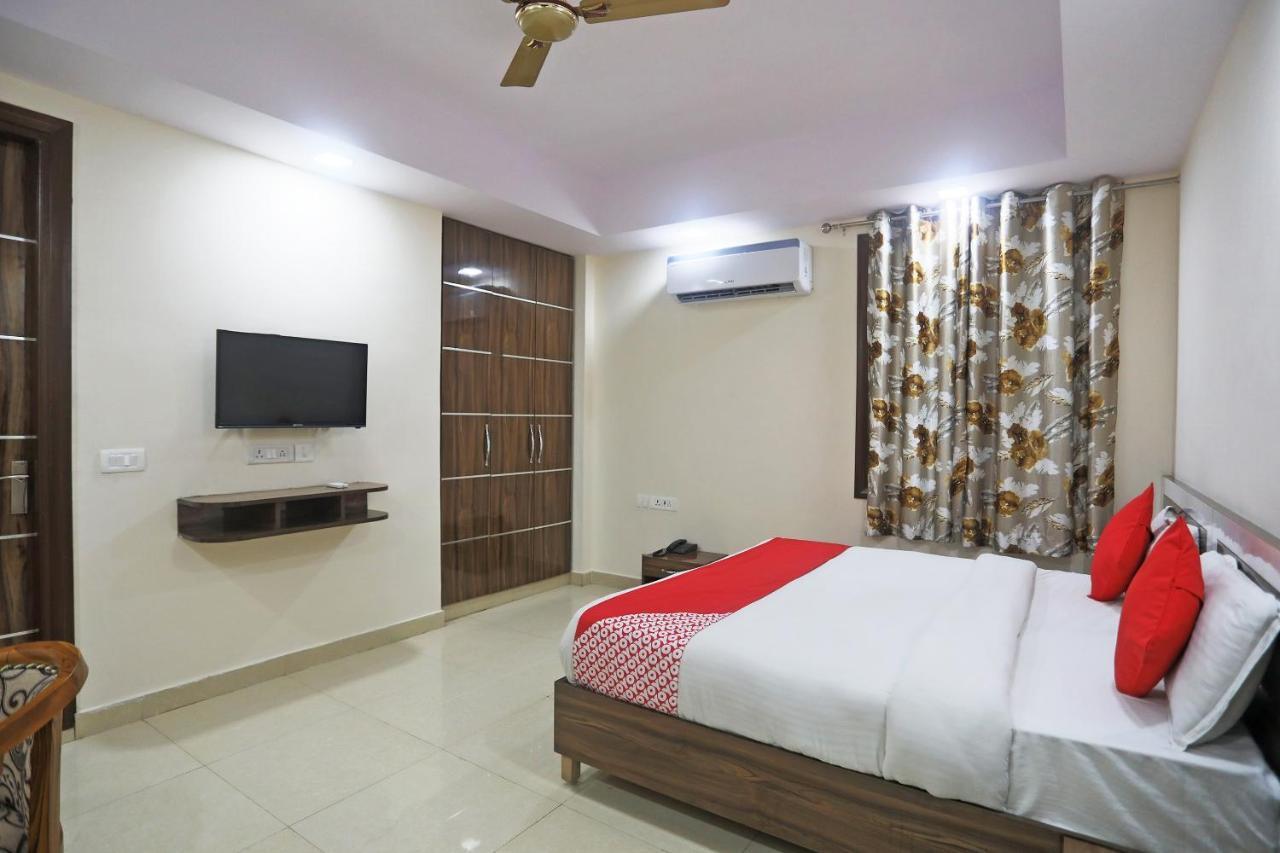 Hotel Rampal Palace Új-Delhi Kültér fotó